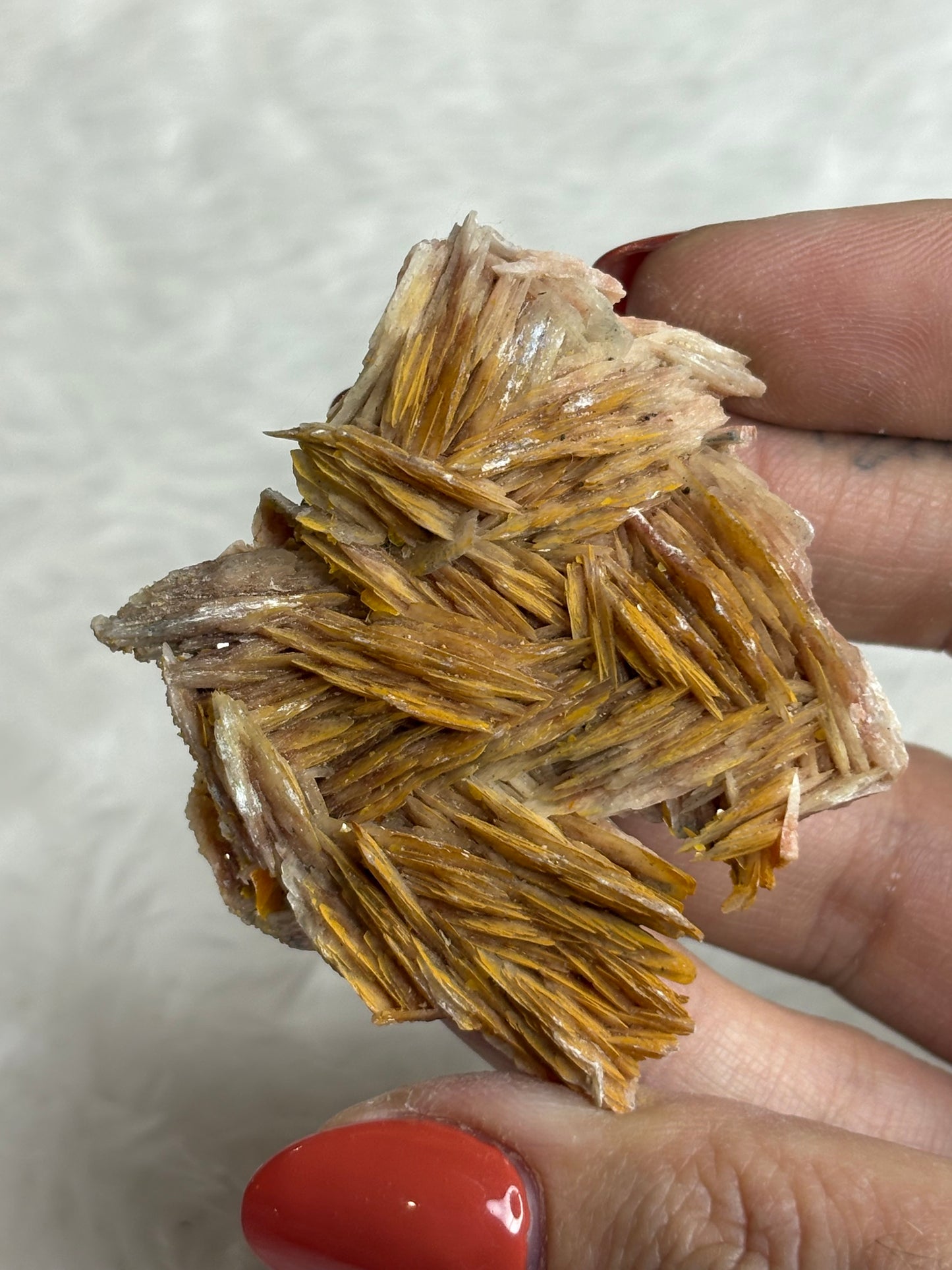 Pink barite
