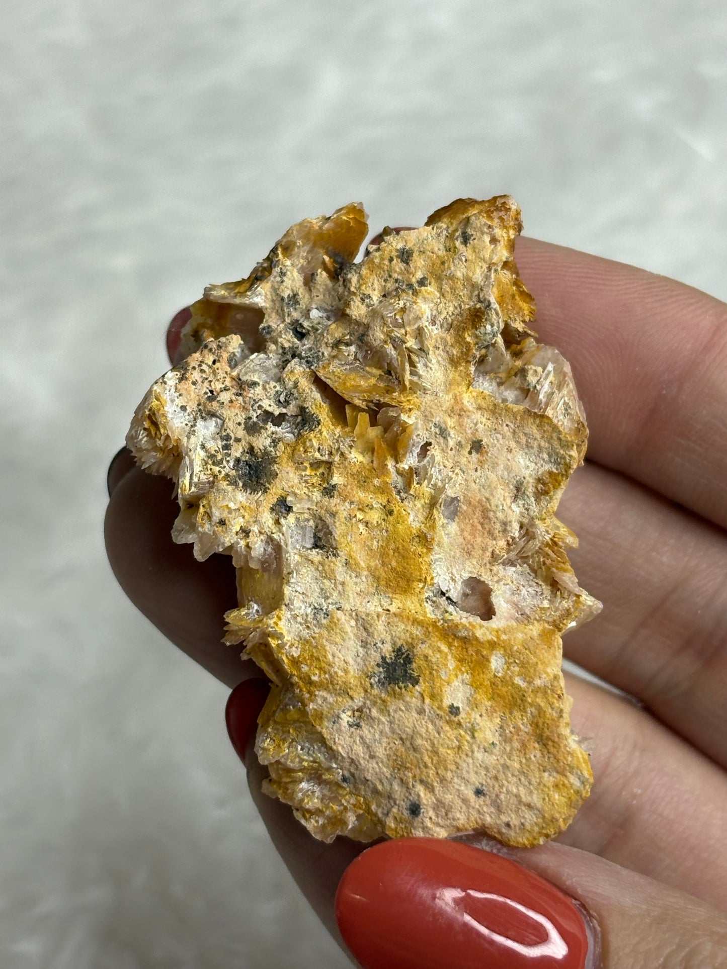 Pink barite