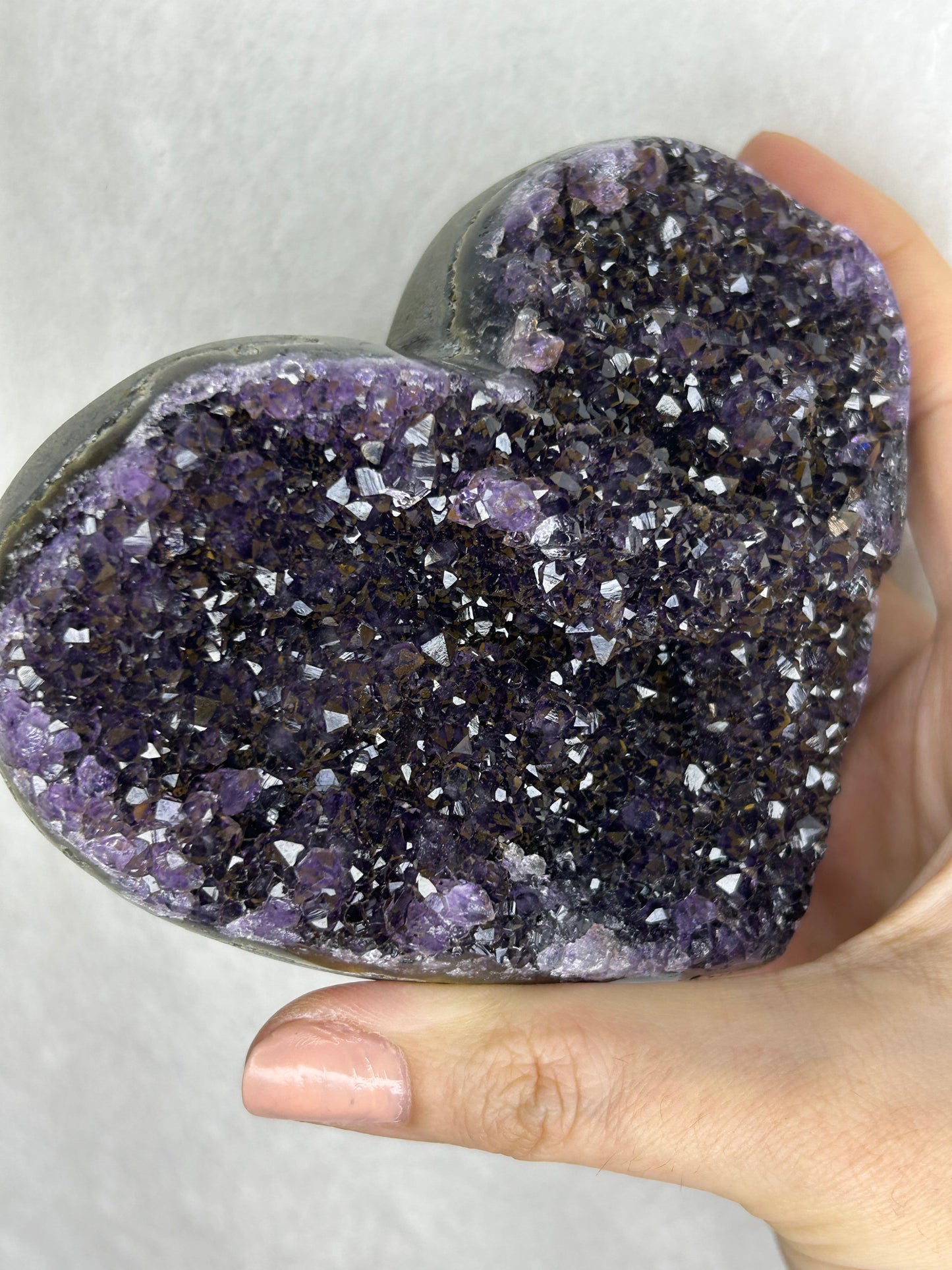 💖💖Uruguayan HQ amethyst cluster heart w/ geothite D