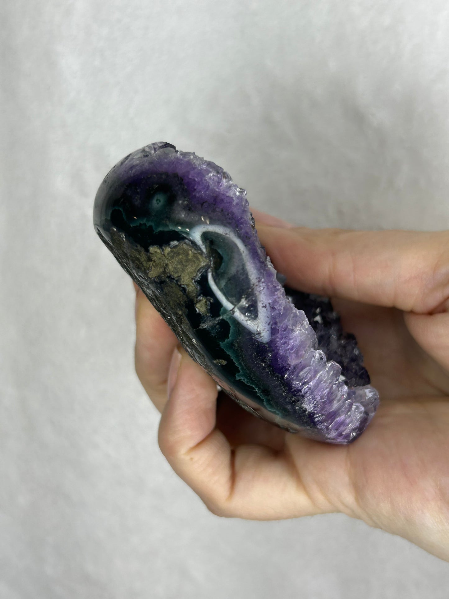 💖💖Uruguayan HQ amethyst cluster heart E