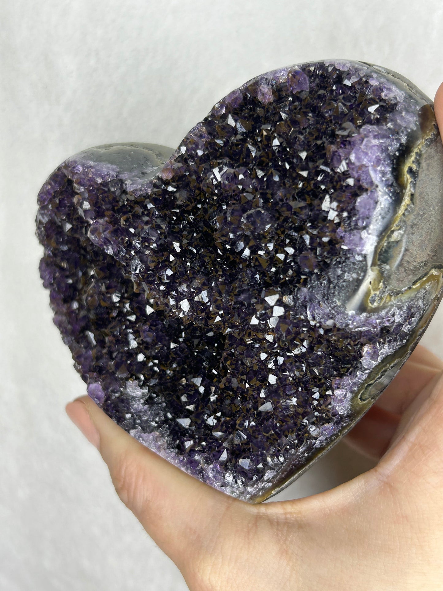💖💖Uruguayan HQ amethyst cluster heart w/ geothite D