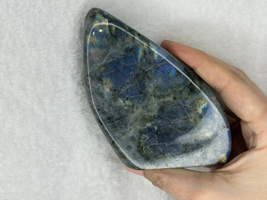 Rainbow flash labradorite freeform I