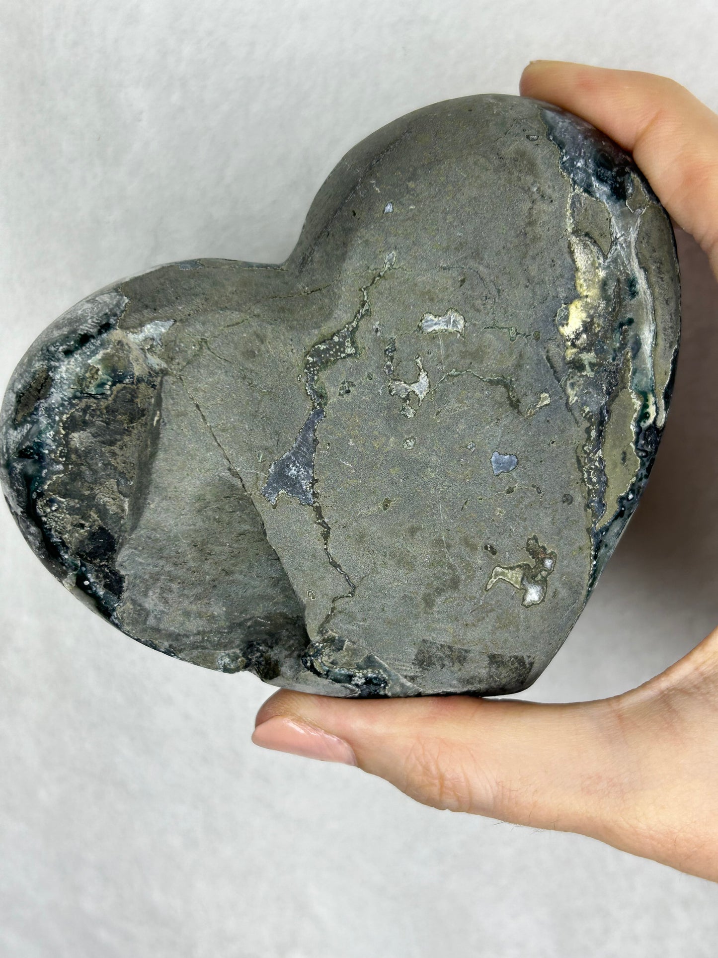 💖💖Uruguayan HQ amethyst cluster heart B
