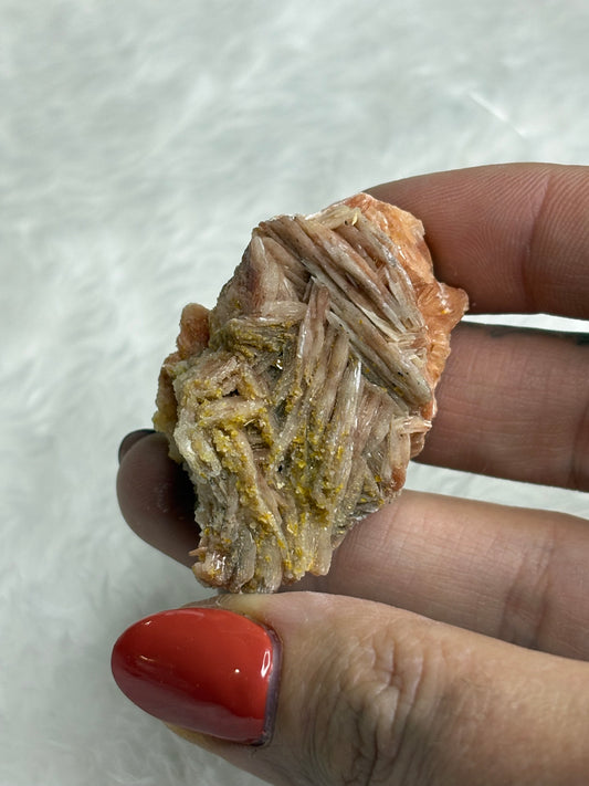 Pink barite