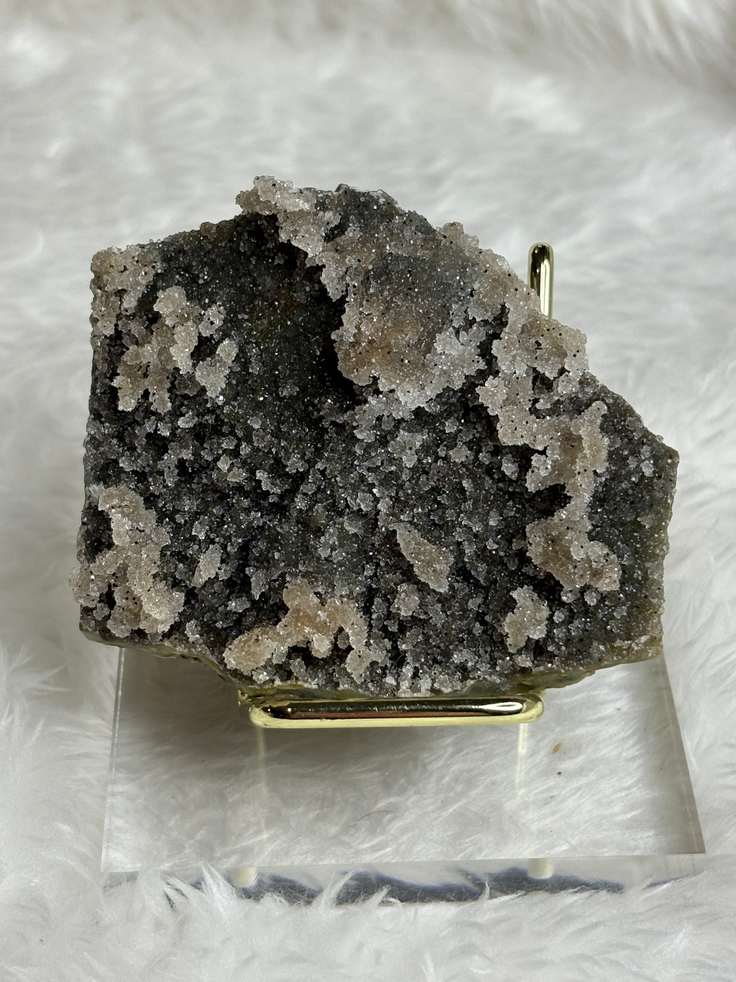 Black sugar amethyst