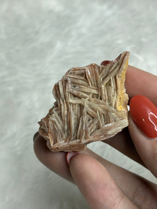 Pink barite