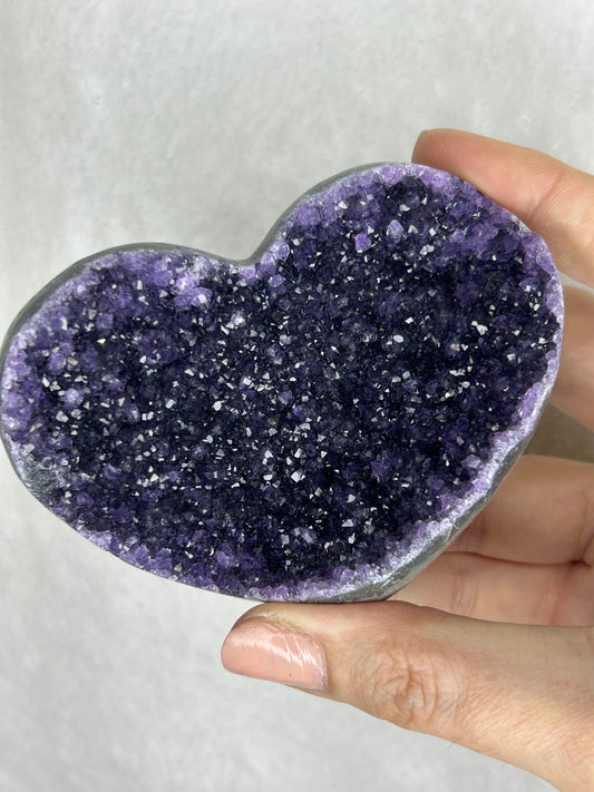 💖💖Uruguayan HQ amethyst cluster heart F