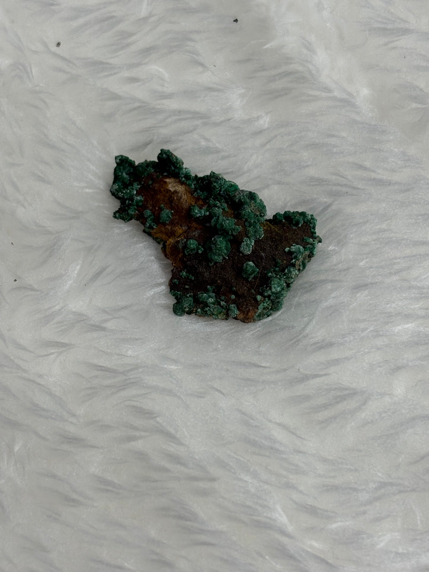 Malachite on barite